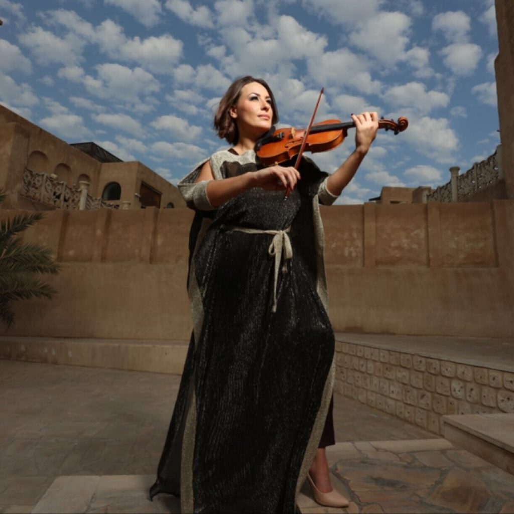 STRING VIOLINIST IN UAE